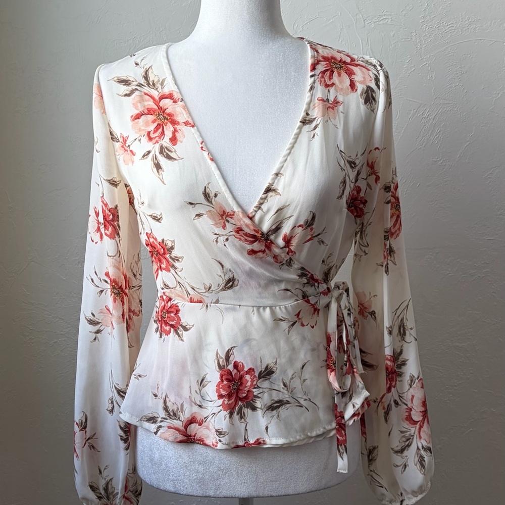 Charlotte Russe Cream Red Floral Wrap Blouse Peplum Tie Waist Small